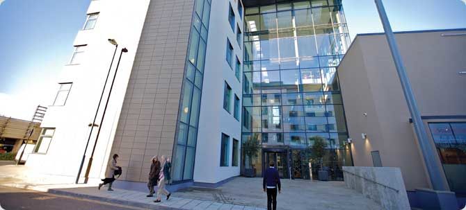 Cao đẳng quốc tế Bellerbys tại Anh